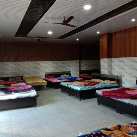 Anil Guest House Katra  Kültér fotó