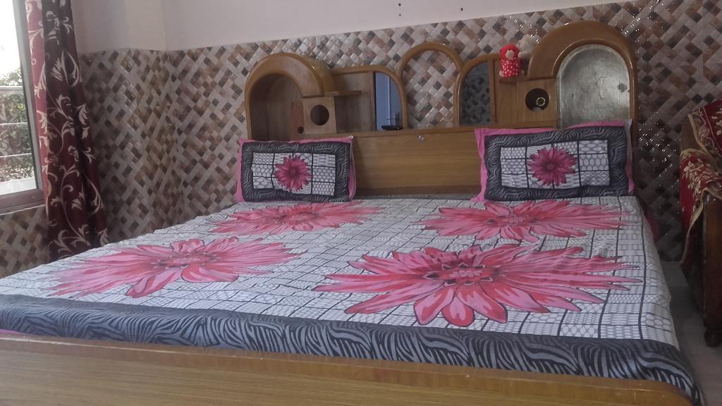 Anil Guest House Katra  Szoba fotó